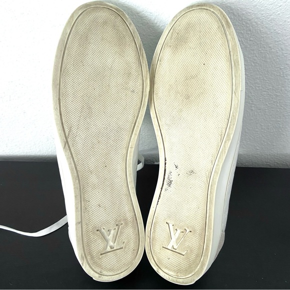Louis Vuitton LV Monogram Low Top Leather Sneakers - Picture 11 of 11